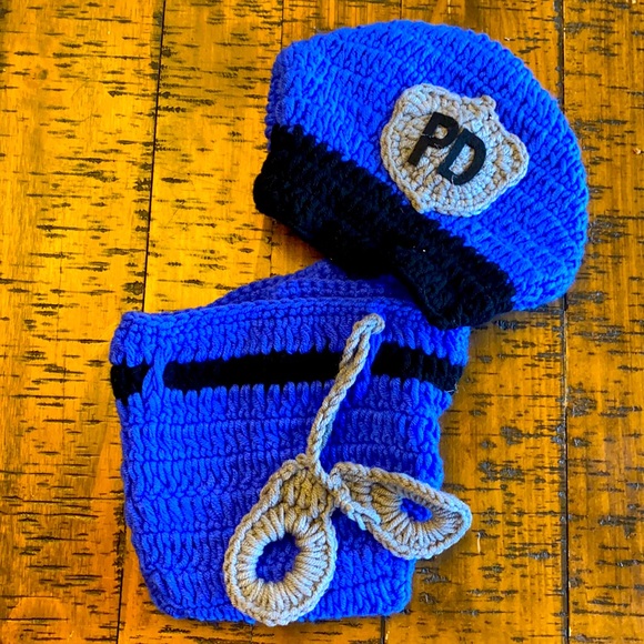 Police knit costume for baby - Picture 2 of 5